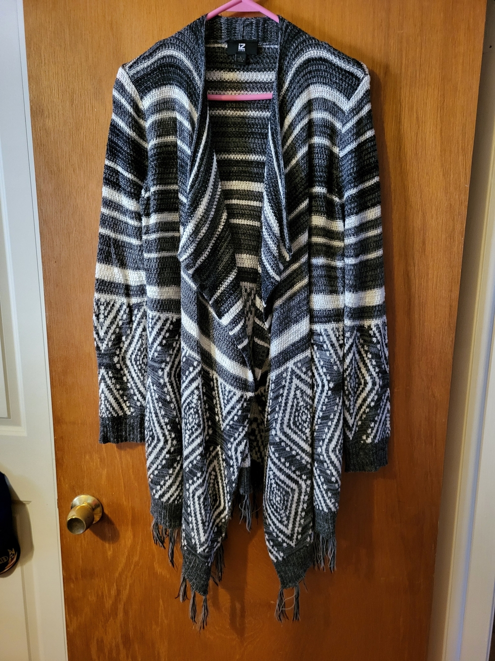 Iz Byer Black, White & Gray Open-Front Fringe Cardigan